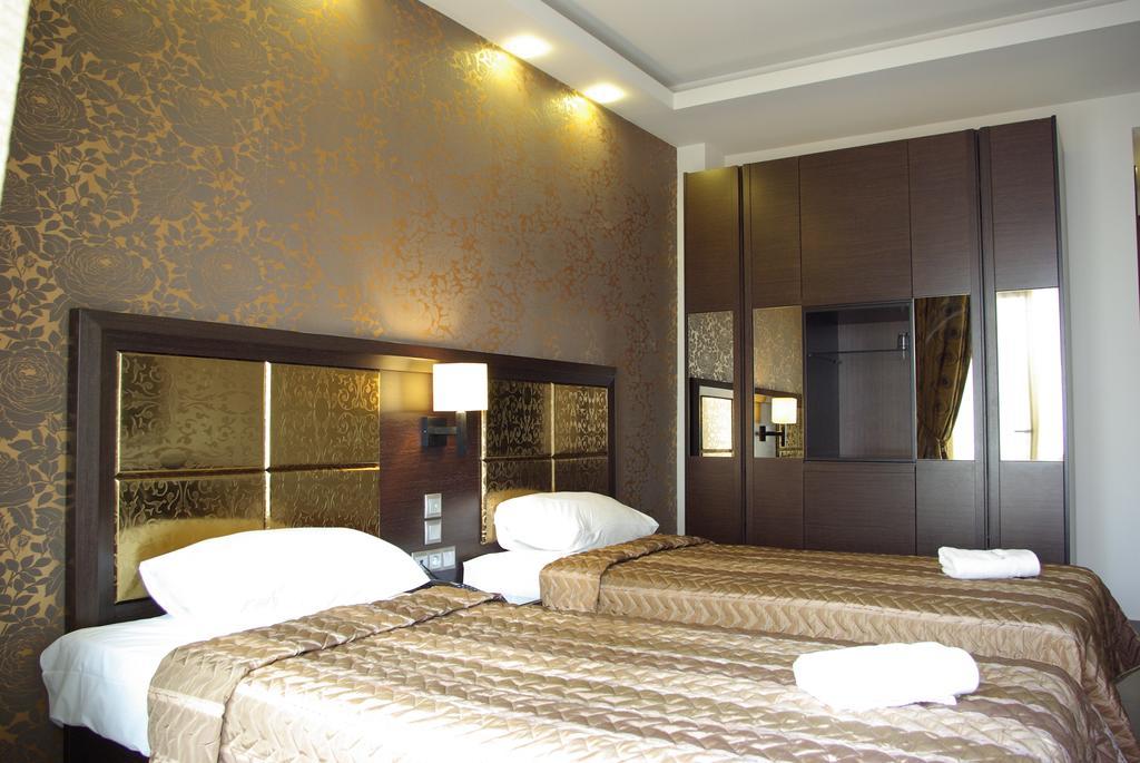 Dion Hotel Paralia Katerinis Bagian luar foto